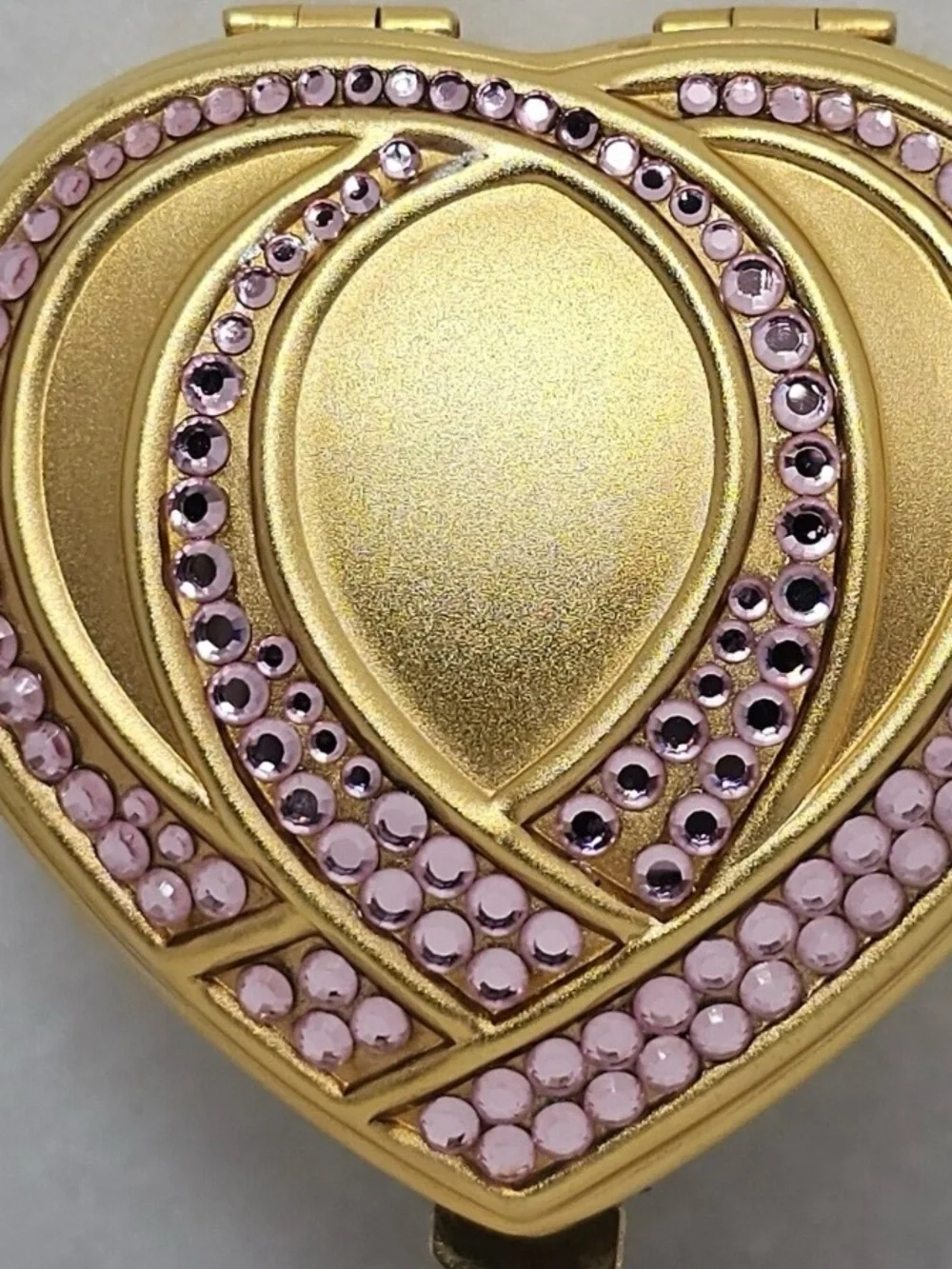 Estée Lauder lucidity pink crystal ribbon gold heart full pressed powder compact